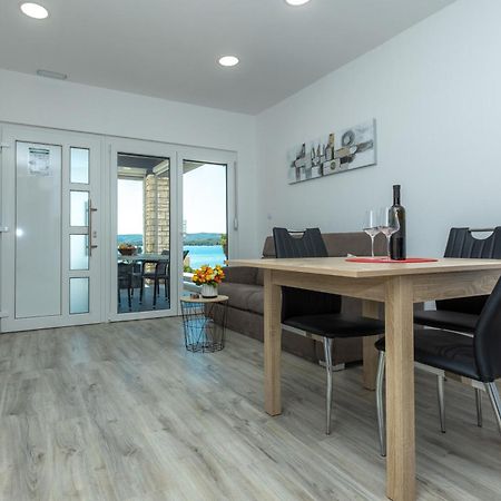 Apartments Maris Sveti Filip i Jakov Bilik gambar