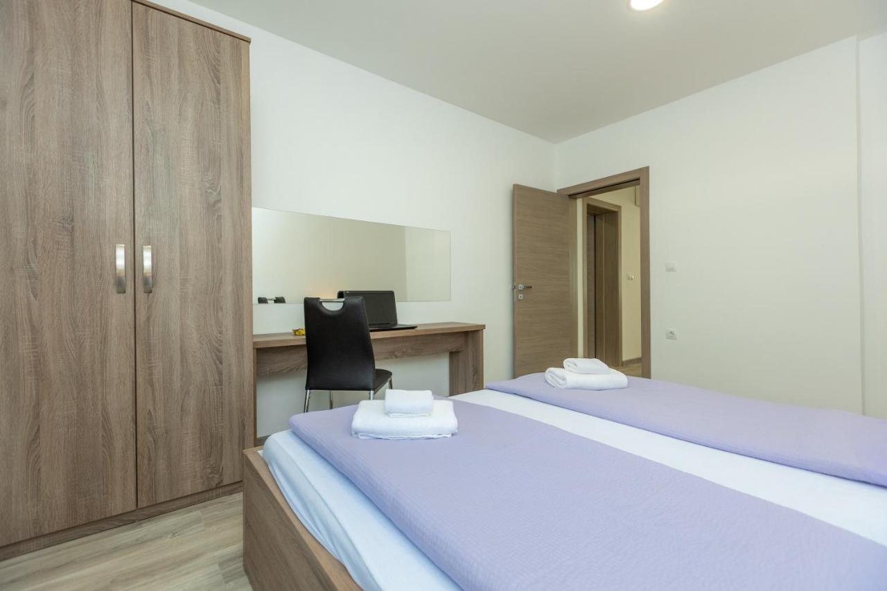 Apartments Maris Sveti Filip i Jakov Luaran gambar