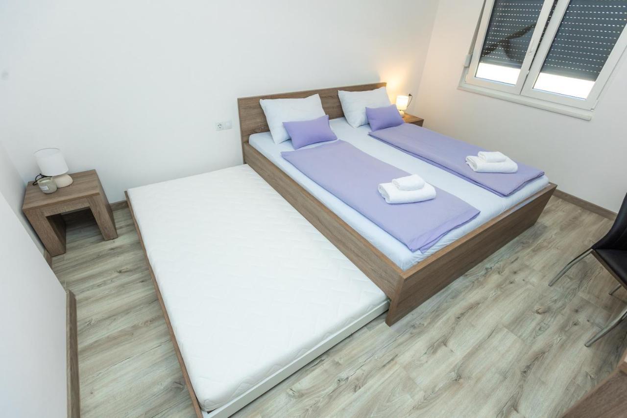 Apartments Maris Sveti Filip i Jakov Luaran gambar