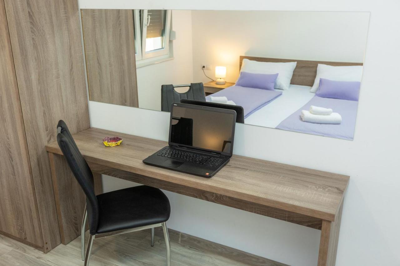 Apartments Maris Sveti Filip i Jakov Luaran gambar