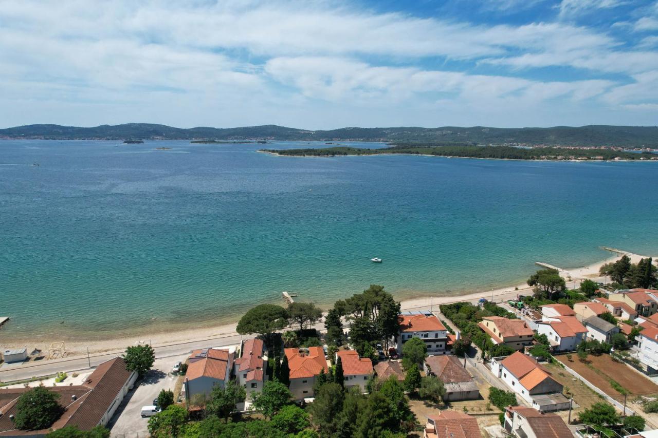 Apartments Maris Sveti Filip i Jakov Luaran gambar